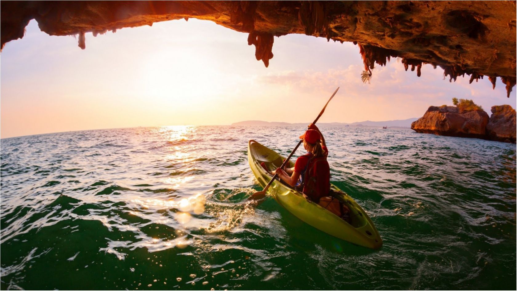 Зараз громадяни України можуть перетинати кордони 85 країн - фото 1