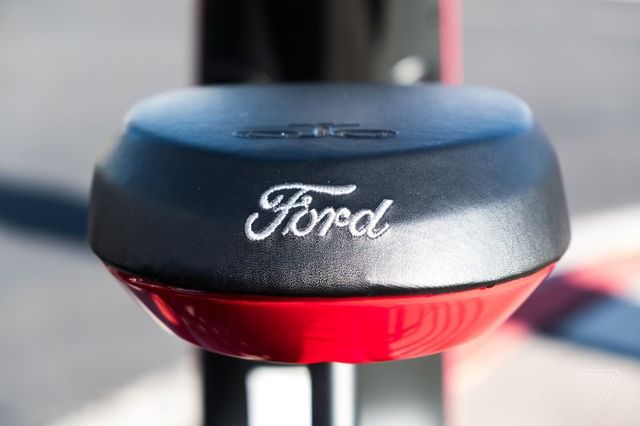 Каліфорнійський стартап випустить електроскутер під маркою Ford - фото 220400