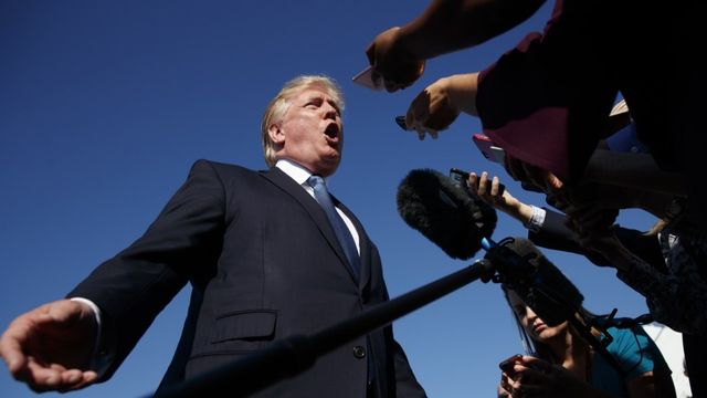 Американський сенатор порівняв Трампа зі Сталіним - фото 220851