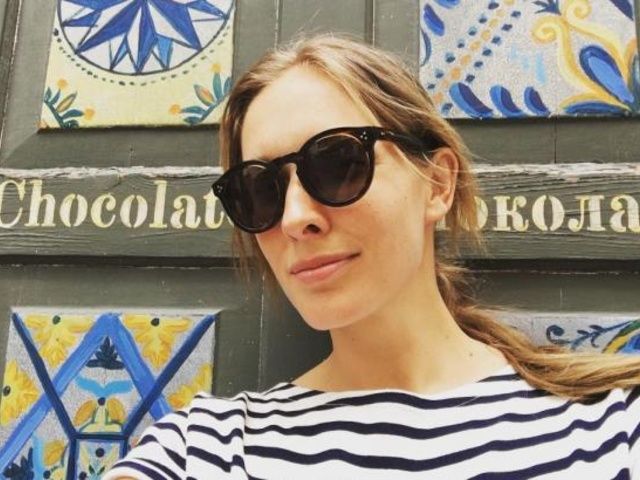 Осадча без макіяжу привітала українів з Різдвом