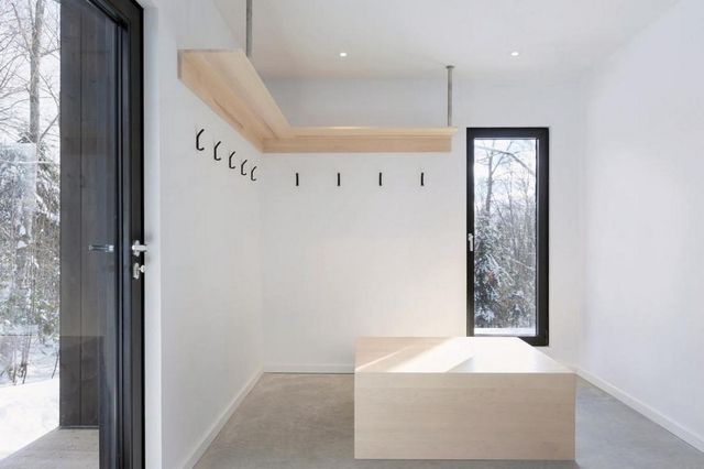 Як виглядає ідеальна вілла посеред лісу в Канаді - фото 224492