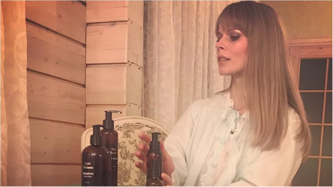 Фреймут докладно розповіла, як доглядає за шкірою обличчя - фото 1