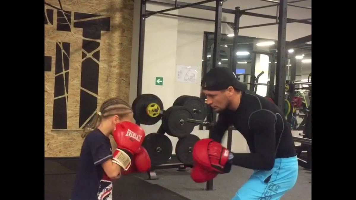 Українська боксерка-вундеркінд викликала фурор своїм відео у соцмережах - фото 1