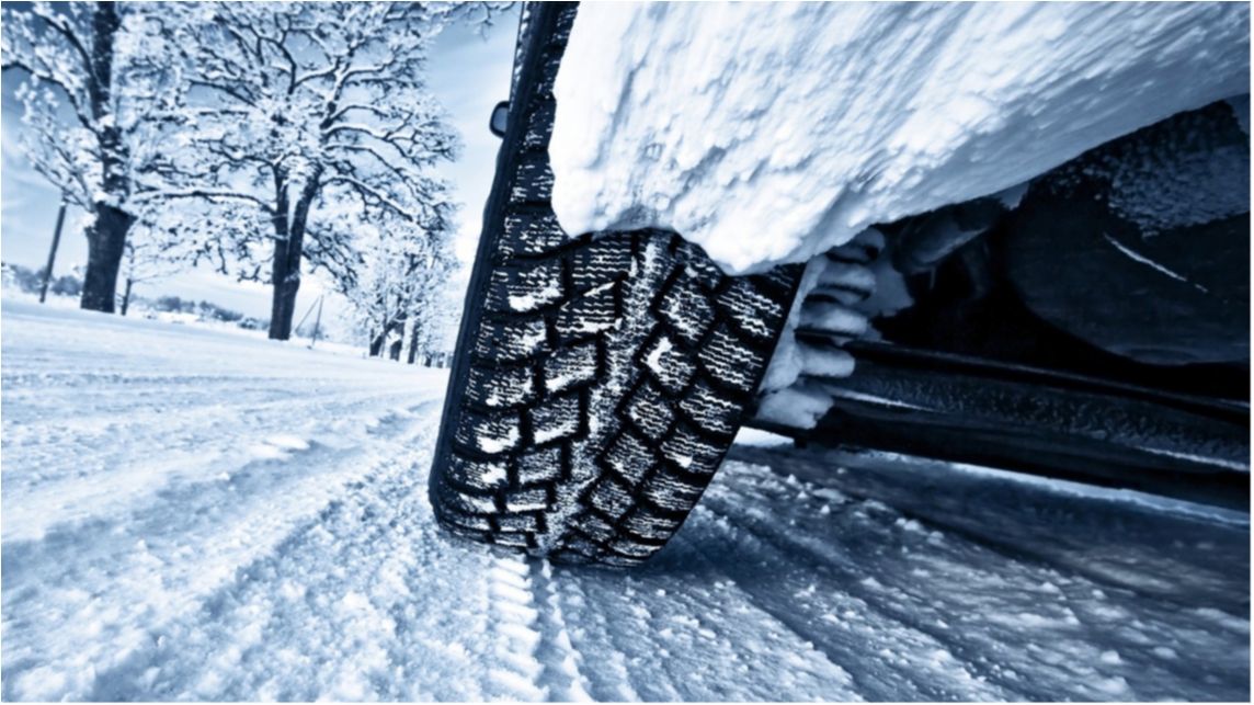 В Україні частина доріг закрита через снігопад