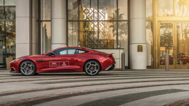 Готель у США пропонує своїм відвідувачам номер і Aston Martin - фото 228369