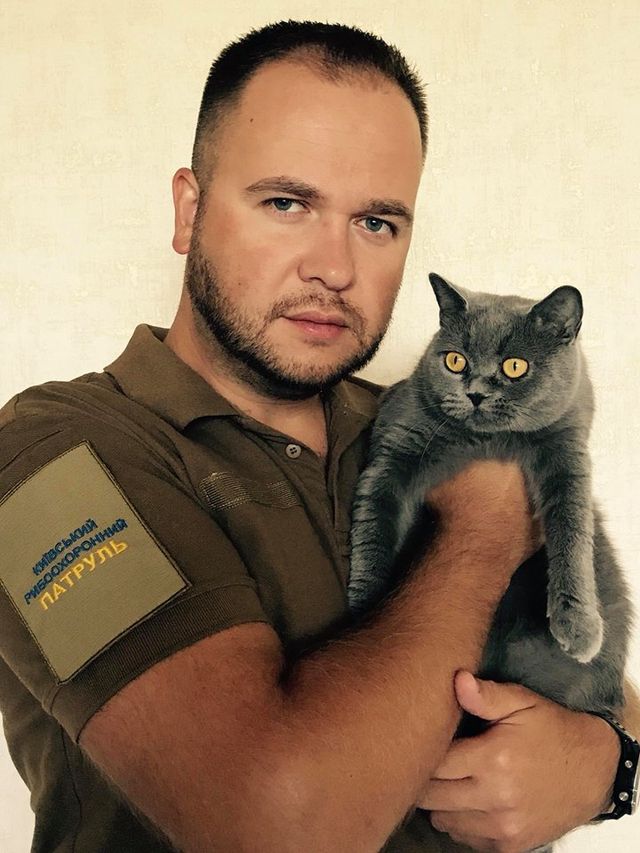 У Києві рибоохоронний патруль найняв кота - фото 226113