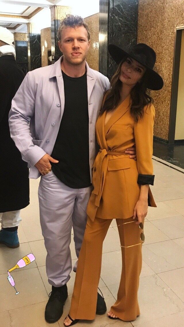 Емілі Ратажковскі несподівано вийшла заміж - фото 230005