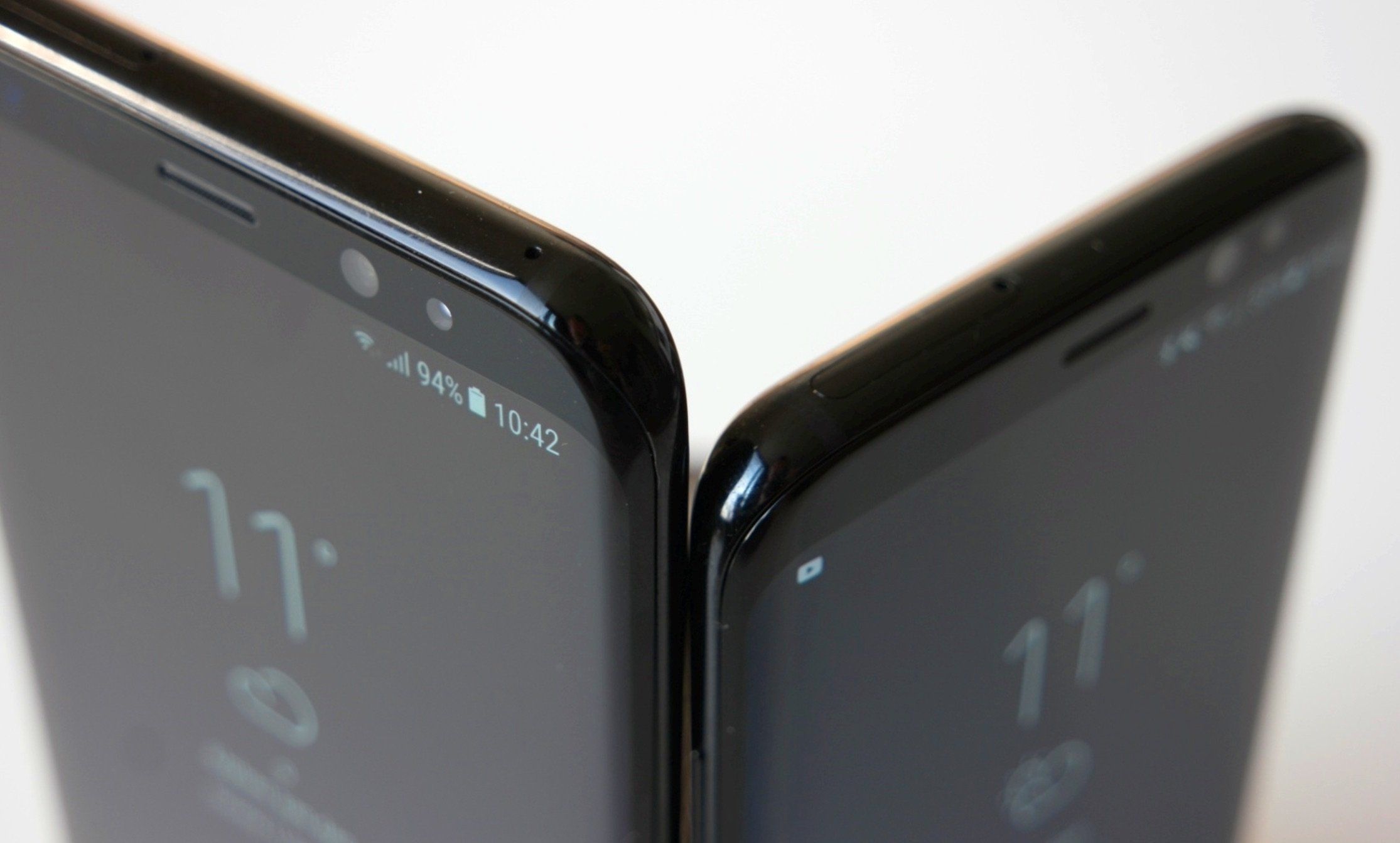 DeX Pad для Samsung S9 розкрив одну з особливостей флагманських смартфонів - фото 1