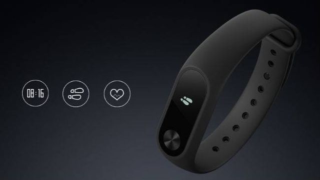 Xiaomi анонсувала нове покоління розумного браслета - фото 229834