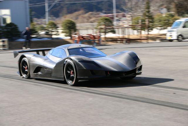 Японський електрокар розігнався до 'сотні' за рекордний час - фото 227820