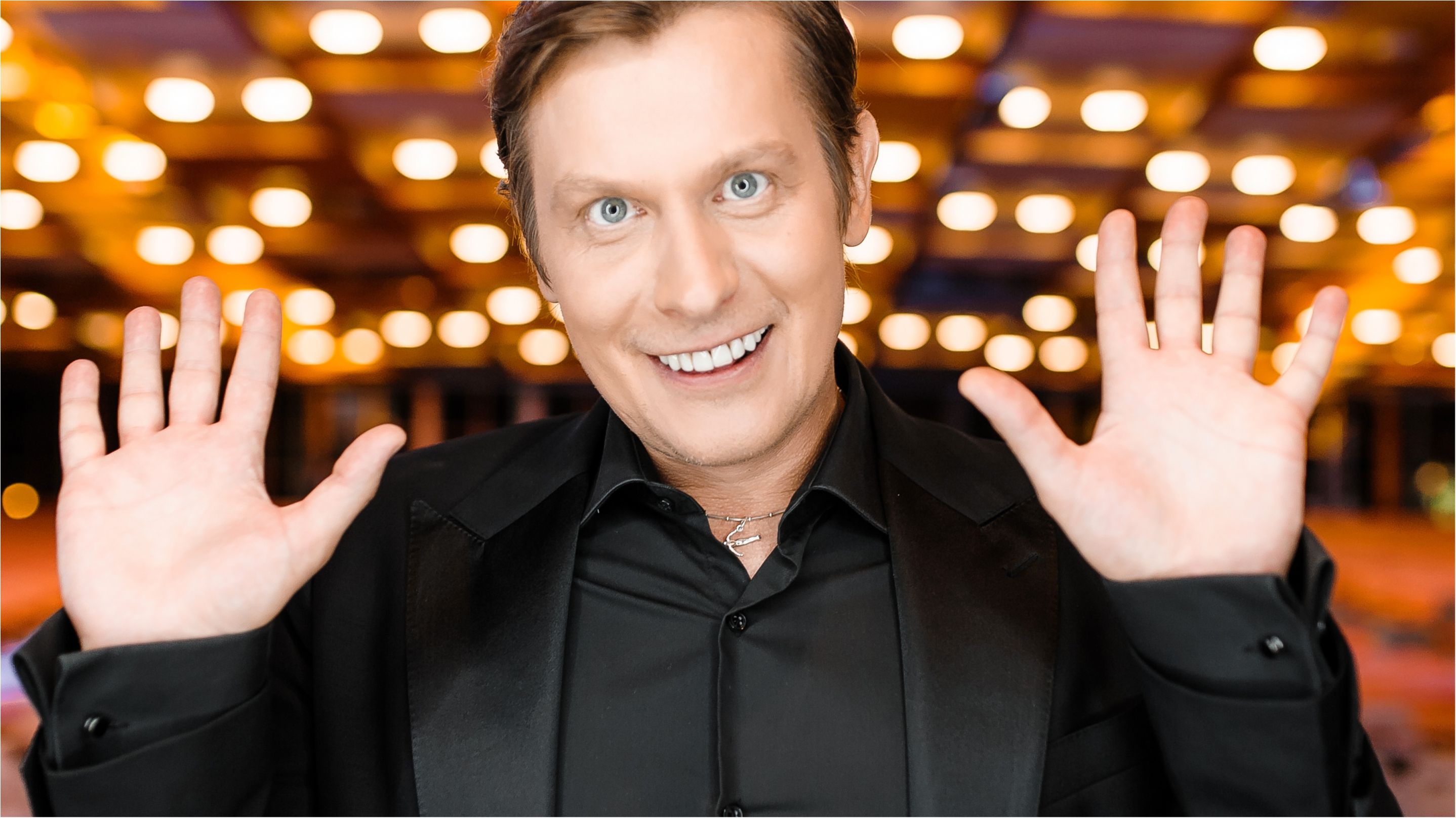 Зірка 95 кварталу показав красуню-дружину