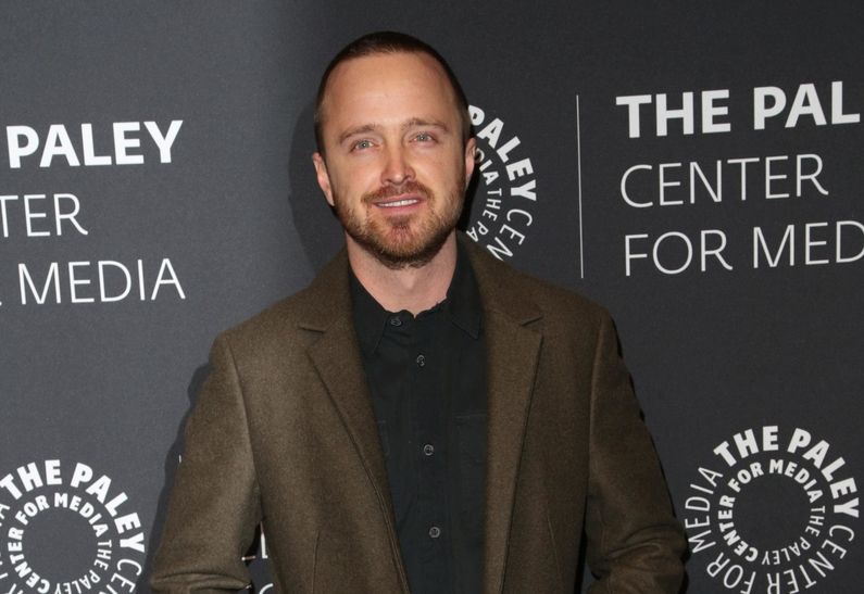 Зірка серіалу Пуститися берега став батьком - фото 1