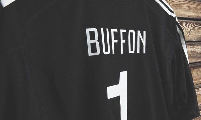 Легендарний воротар назвав два матчі, які хотів би переграти - фото 224804