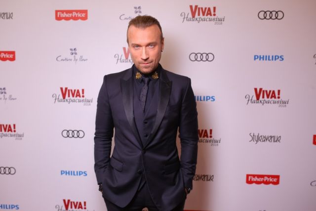 Олег Винник вразив прихильників своїм образом на Viva 2018 - фото 225219