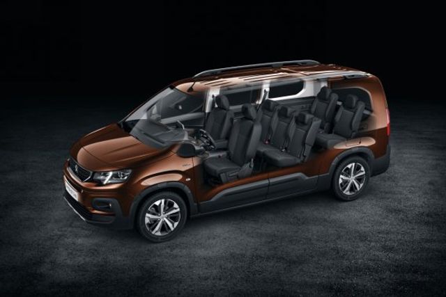 Фургон Peugeot Rifter: з'явились нові фото - фото 229488