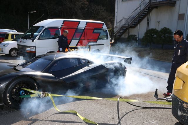 Японський електрокар розігнався до 'сотні' за рекордний час - фото 227821