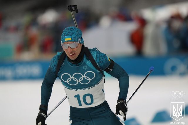 Українські біатлоністи провалили естафету - фото 229778