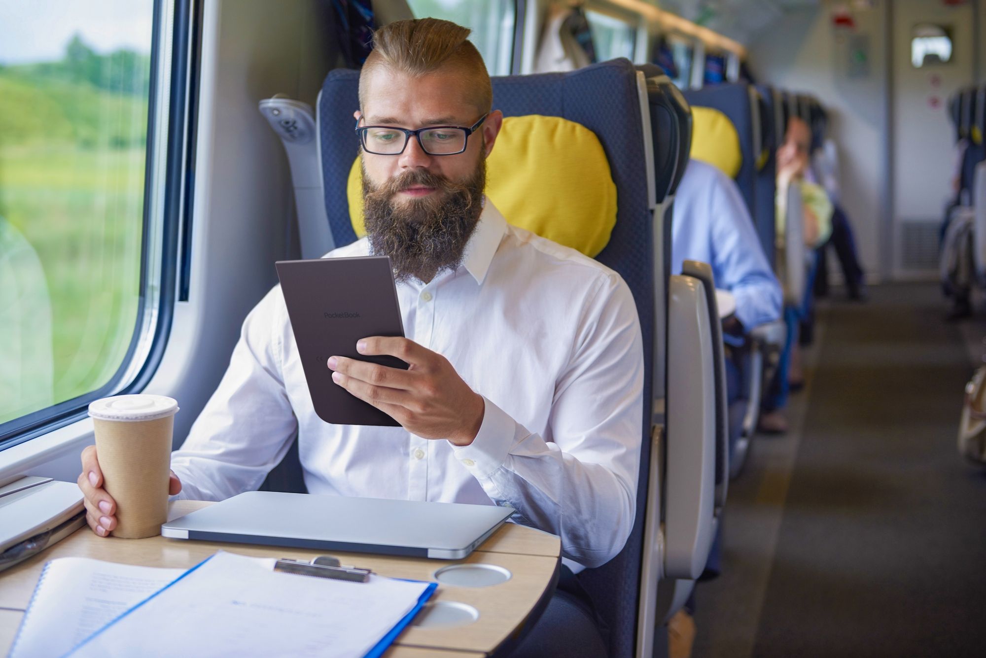 PocketBook InkPad 3: електронна книга з сенсорним екраном і "розумною" підсвіткою