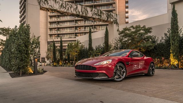 Готель у США пропонує своїм відвідувачам номер і Aston Martin - фото 228368