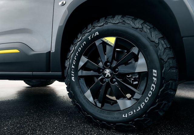 Фургон Peugeot Rifter перетворили в позашляховик для подорожей - фото 229433