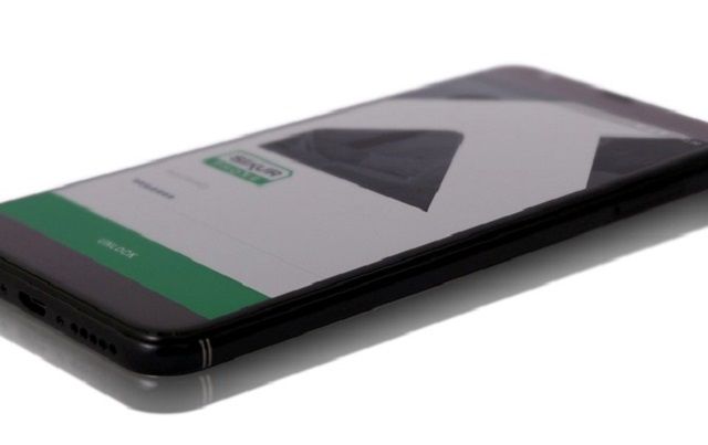 Представлений смартфон для безпечного зберігання криптовалюти - фото 1