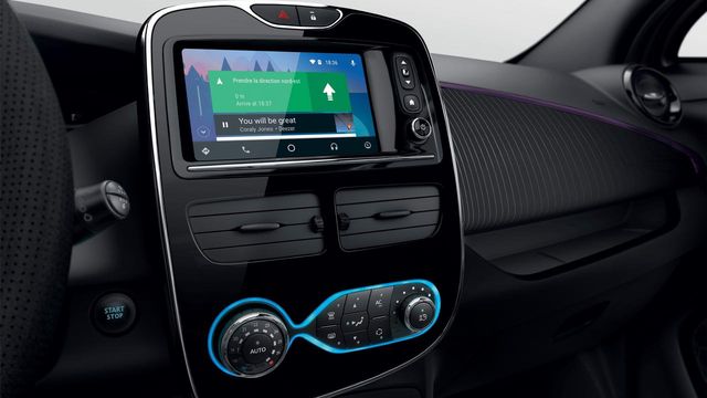 Renault показала оновлену версію електрокара ZOE - фото 230084