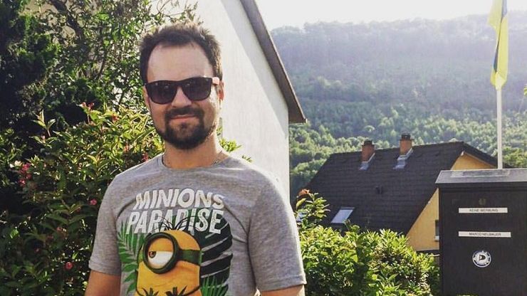 Діля розкрив всю правду про свій переїзд в іншу країну