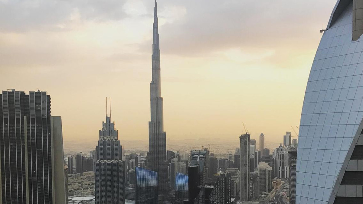 Найвищий готель світу відкривається у Дубаї - фото 1