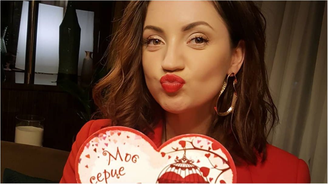 Оля Цибульська вітає зі святом - фото 1