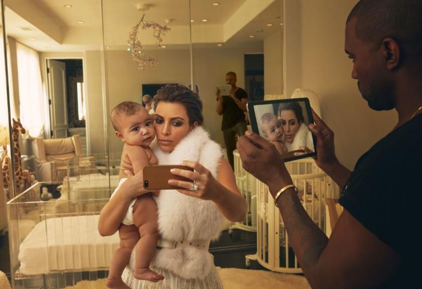 Кім Кардашян показала миле селфі з маленькою донькою