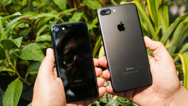 Apple почала продавати відновлені iPhone 7 і 7 Plus - фото 225055