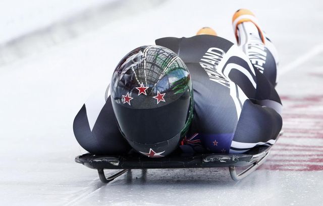 Зимова Олімпіада-2018: скелетоністи вражають креативними шоломами- фото 227743