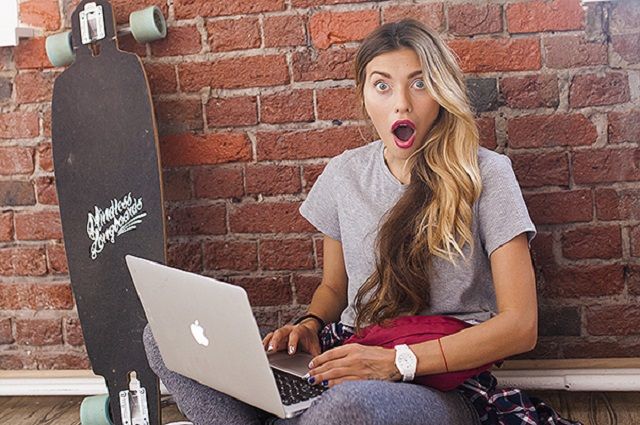 Регіна Тодоренко проїхалася на машині по замерзлому озеру: вражаюче фото