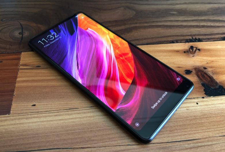 Безрамковий Xiaomi Mi Mix 2S: перше реальне відео - фото 1