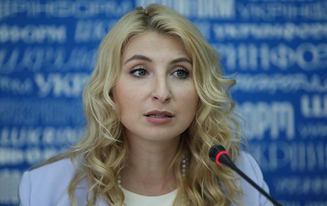 Наталія Бернацька знялася для календаря в образі княгині - фото 1