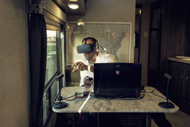 У США пастор відкрив віртуальну церкву - фото 225915