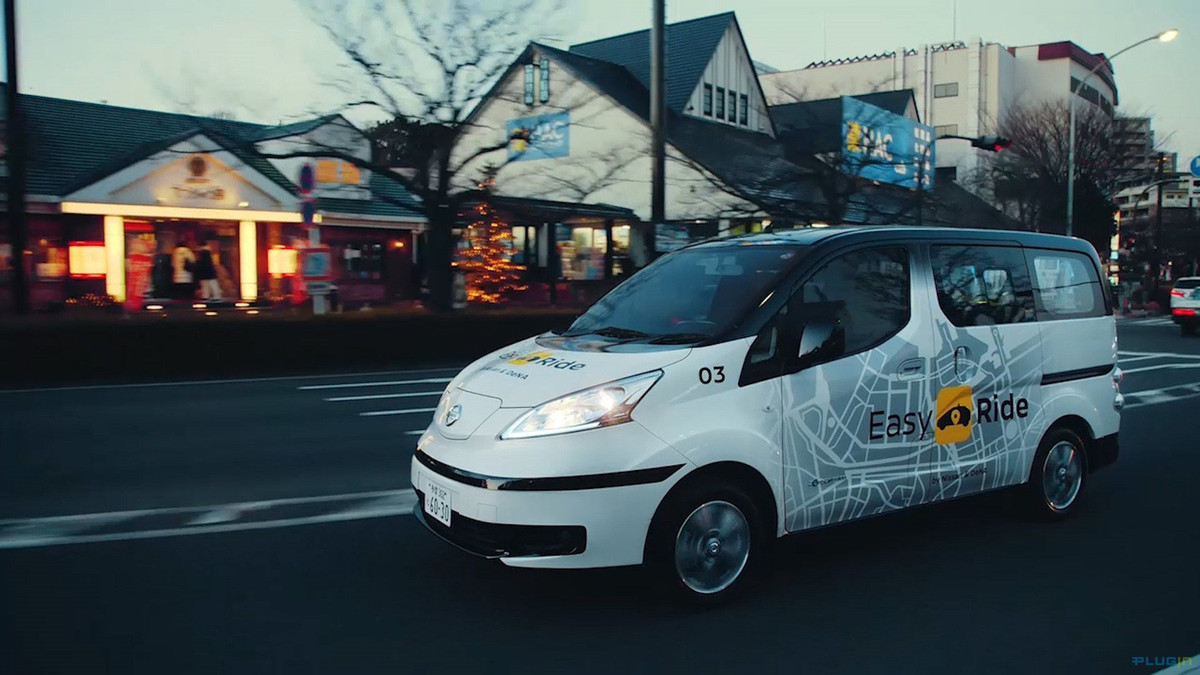 Електромобіль Nissan Leaf перетворили на безпілотні таксі - фото 1