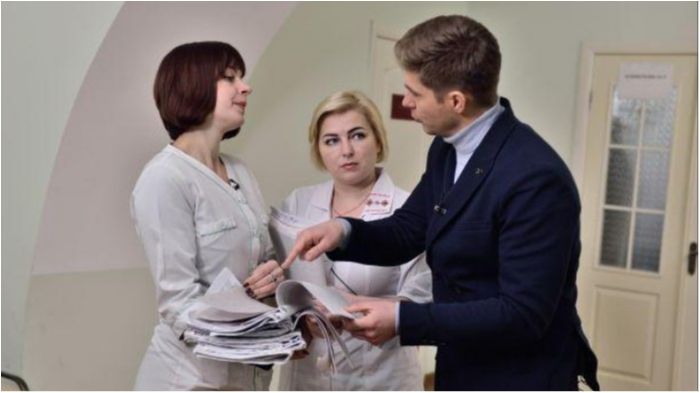 Ведучий програми Інспектор Міста перевірив Тернопіль: відеофакт