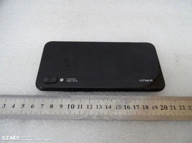 Huawei P20 Lite: реальні фото підтвердили дизайн пристрою - фото 228449