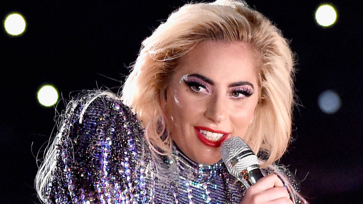 Lady Gaga раптово скасувала концерти: названо причину - фото 1
