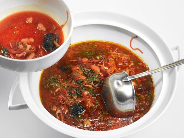 Український червоний борщ з квасолею - фото 229227