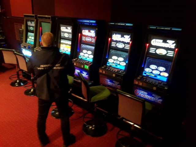 Нарнія: у Києві викрили незвичайне підпільне казино- фото 226164