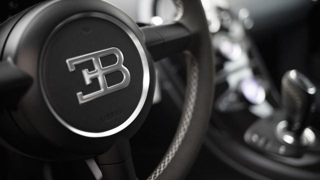 Компанія Bugatti зробила найкращий подарунок для власників машин - фото 225894