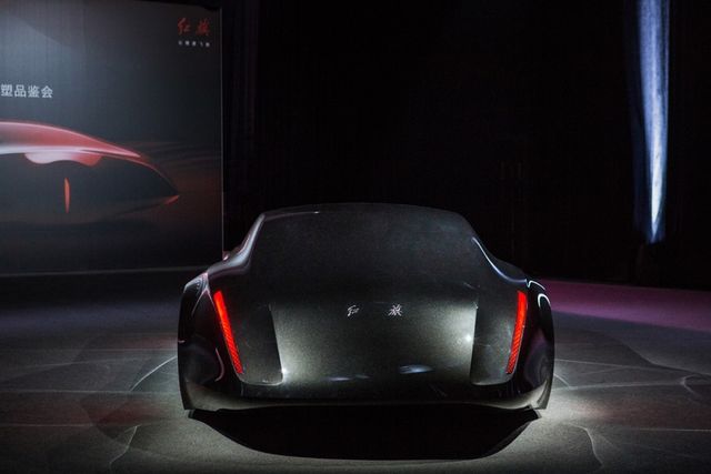 Китайський виробник урядових лімузинів представив купе в стилі Maybach - фото 225041