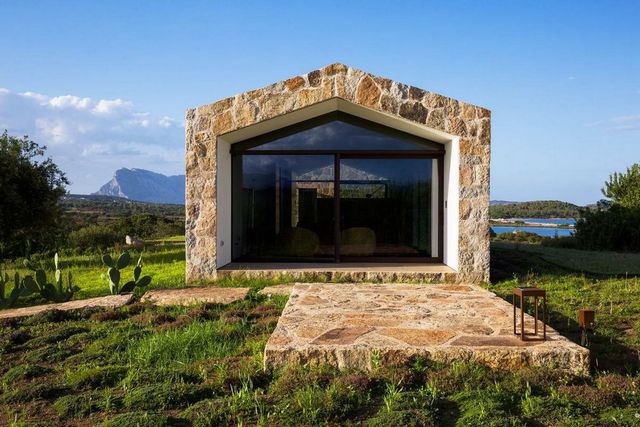 Як виглядає ідеальний кам'яний дім на побережжі Італії - фото 225141