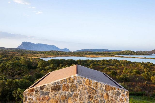 Як виглядає ідеальний кам'яний дім на побережжі Італії - фото 225142