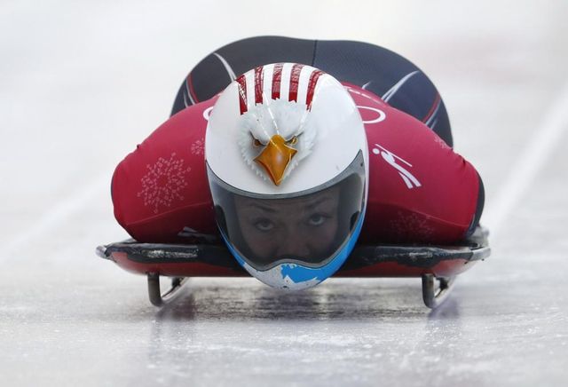 Зимова Олімпіада-2018: скелетоністи вражають креативними шоломами- фото 227741