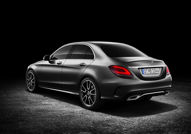 Mercedes-Benz C-Class отримав 'сенсорне' кермо - фото 227881