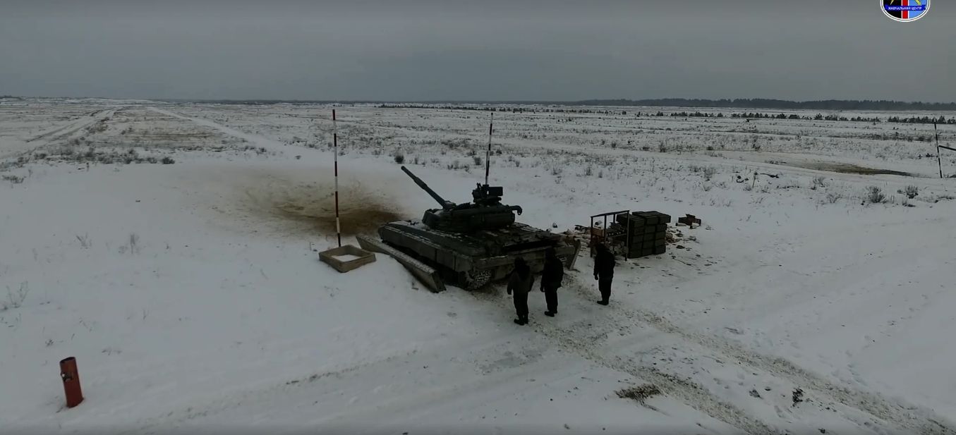 Як українські танкісти відбивають наступ противника - фото 1