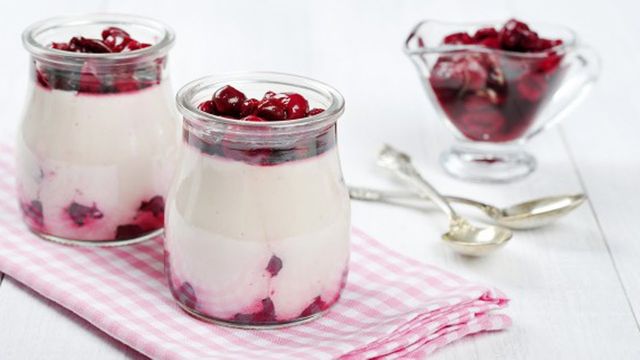 Гранатова панна котта - фото 231578